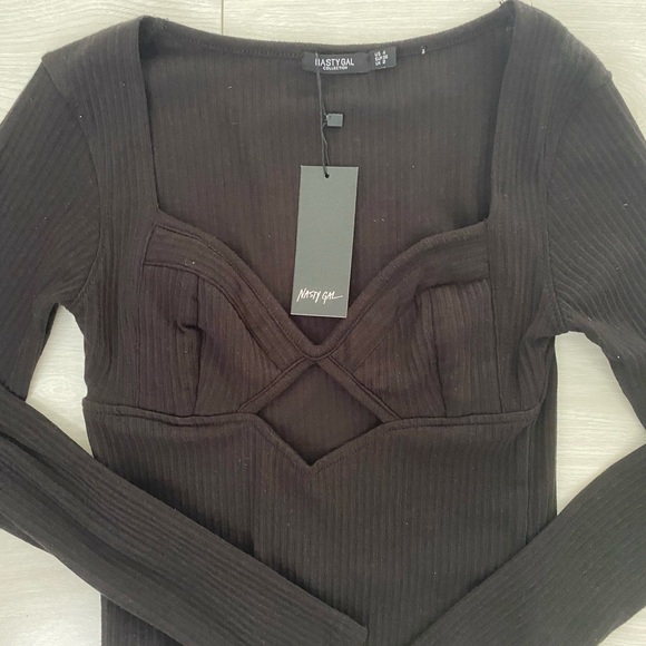 Cut It Out V-Neck High-Leg Bodysuit - Picture 6 of 8